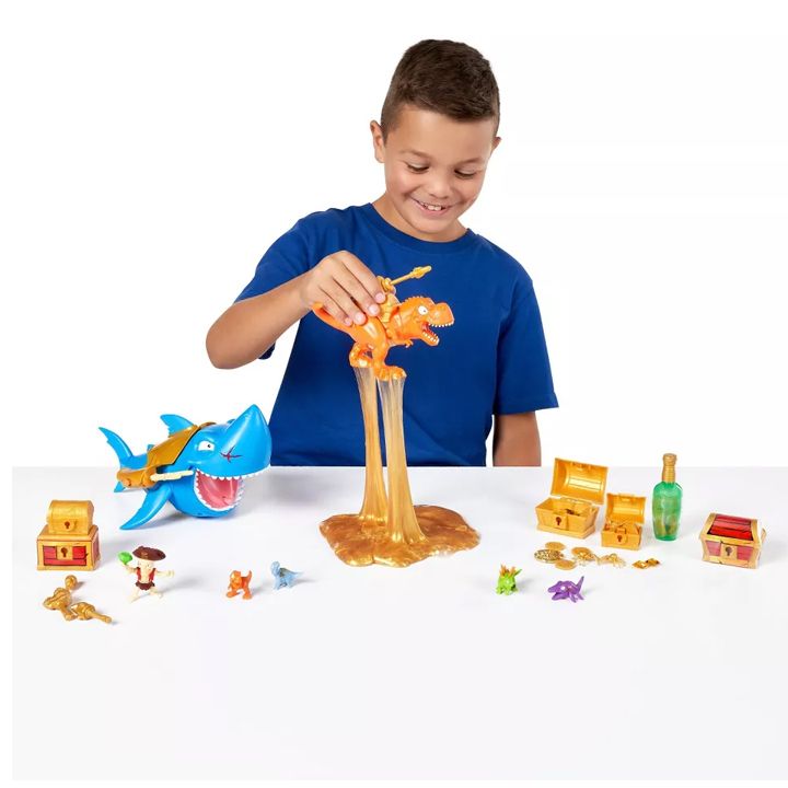 zuru-satamasho-figuris-nakrebi-dino-photo-3