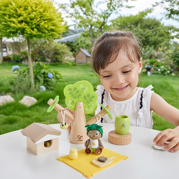 hape-honey-bees-picnic-khis-satamasho-photo-3
