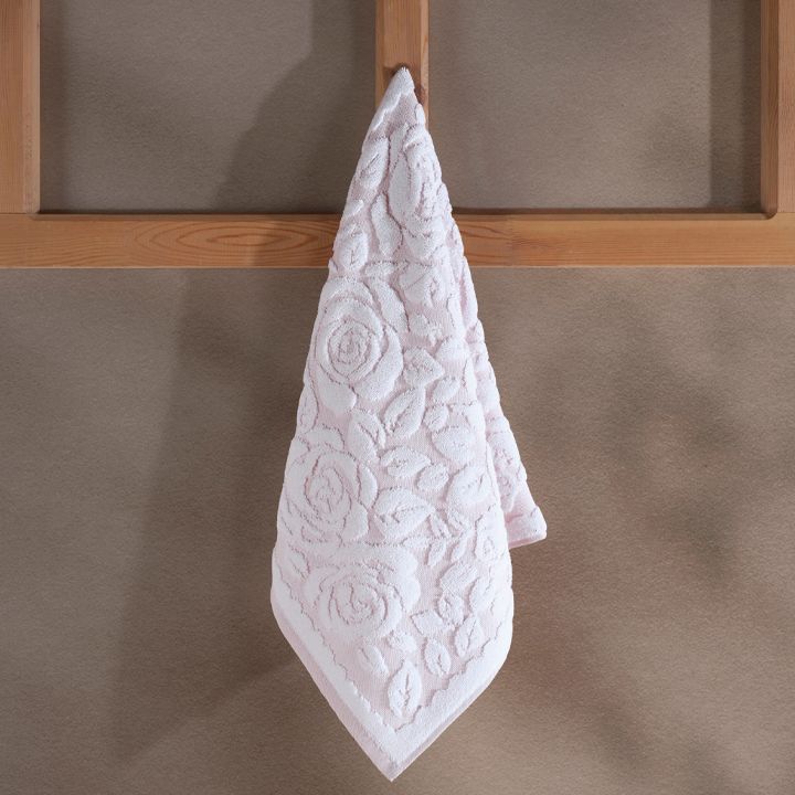 manamo-rose-sakhis-pirsakhotsi