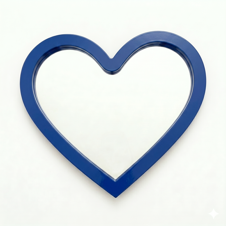 funky-mirrors-heartshaped-sarke