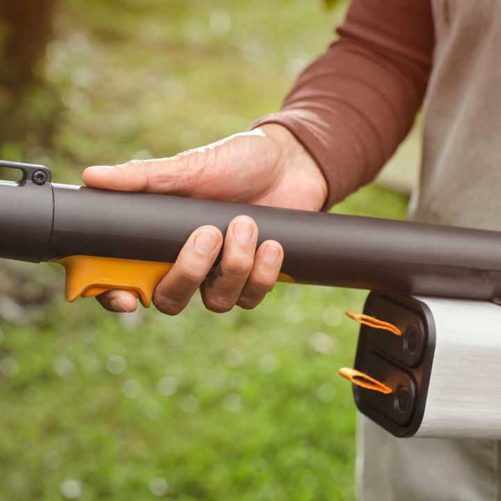 fiskars-etree-pruner-bypass-tool-only-eleqtro-totsachreli-photo-3