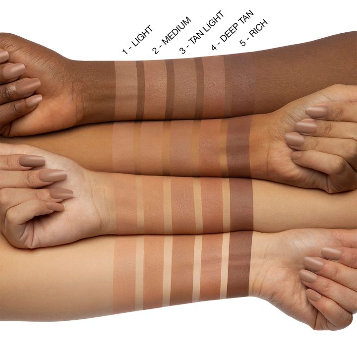 huda-beauty-glowish-soft-radiance-bronzing-powder-03-tan-light-bronzeri-photo-2