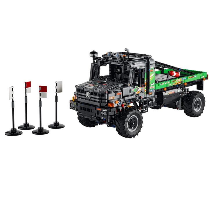 lego-technic-mercedes-benz-zetros-trial-truck-konstruqtori-photo-2