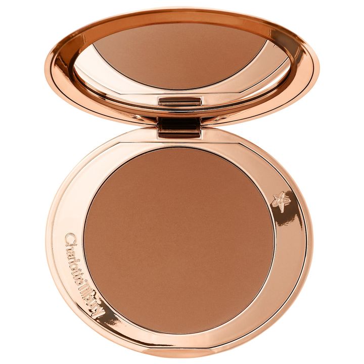 charlotte-tilbury-airbrush-matte-bronzer-3-tan-bronzeri