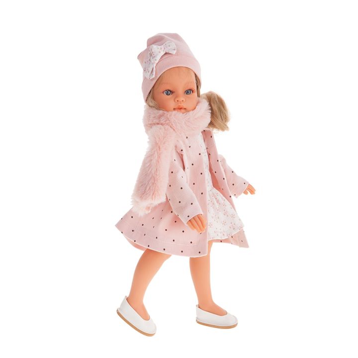 antonio-juan-emily-abrigo-rubia-sabavshvo-khelnaketi-tojina