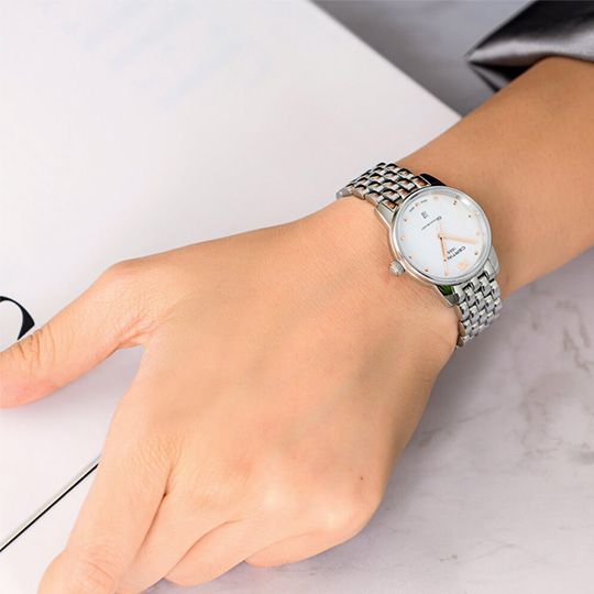 certina-c0330511111801-majis-saati-photo-2