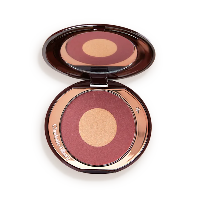 charlotte-tilbury-cheek-to-chic-walk-of-no-shame-blashi