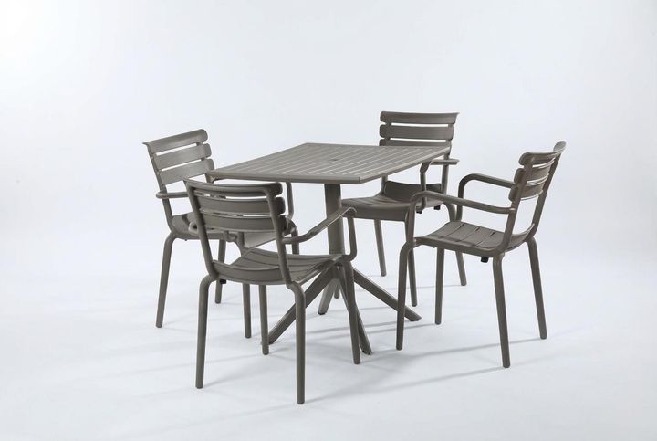 comfort-room-turquli-plasmasis-magida-da-4-skami-natsrisferi