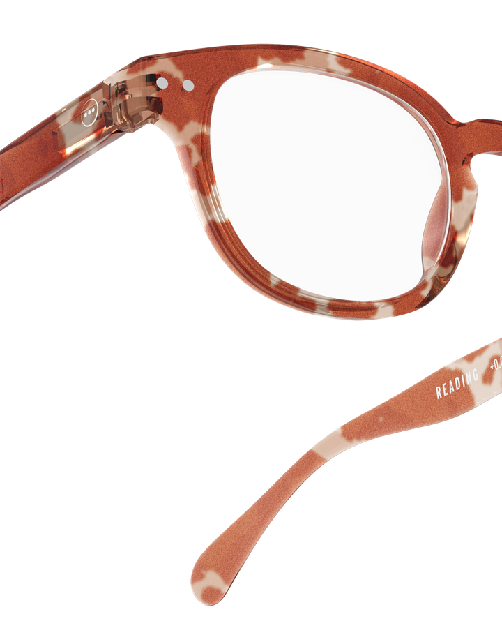 izipizi-c-reading-wild-hooves-2-sakitkhavi-satvale-photo-3