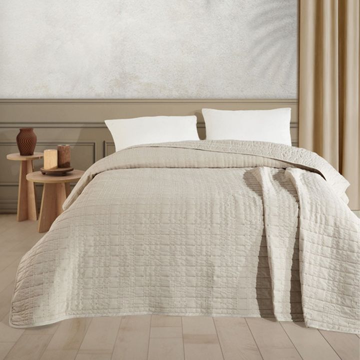 manamo-lena-micro-bedspread-ecru-160x230sm-satsolis-gadasafarebeli