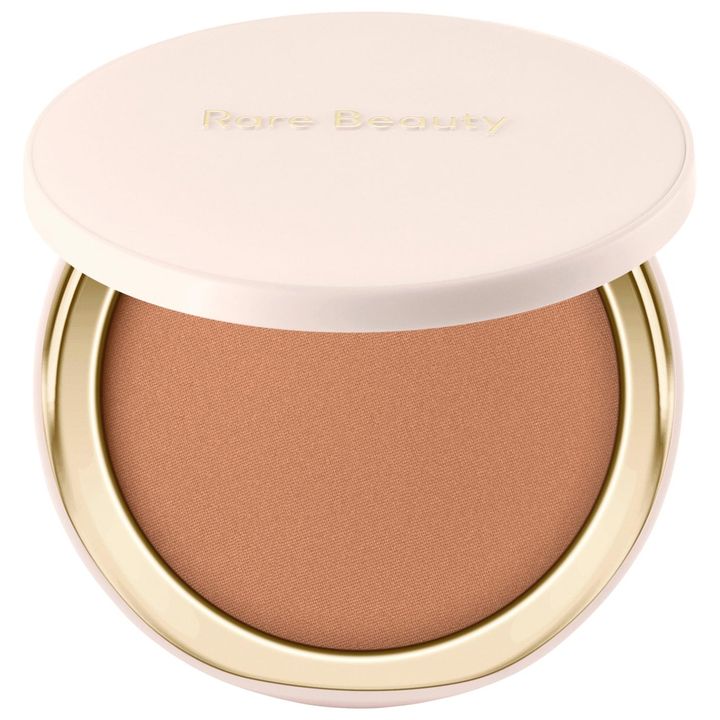 rare-beauty-soft-matte-powder-bronzer-warmed-up-bronzeri