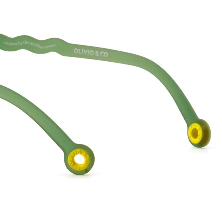 olivio-co-bavshvis-mzis-satvale-photo-2