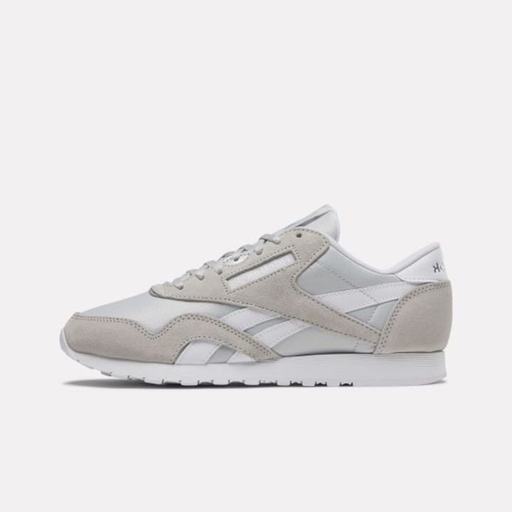 reebok-w161-sportuli-fekhsatsmeli