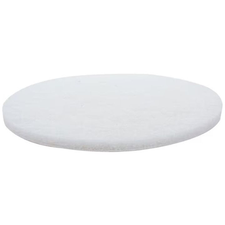 mosaprialebeli-qecha-white-photo-2