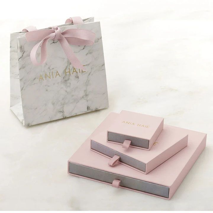 ania-haie-r044-02g-qalis-bechedi-photo-4