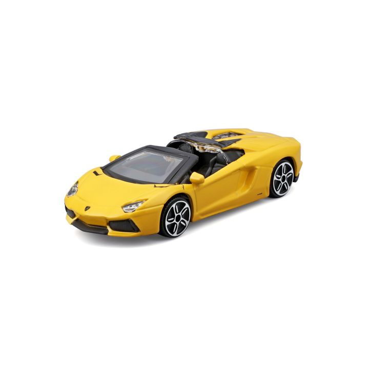 lamborgini-aventador-roadster--strit-modeli