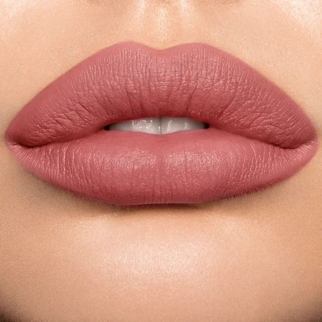 charlotte-tilbury-matte-revolution-hydrating-lipstick-wedding-belles-tuchsatskhi-photo-2