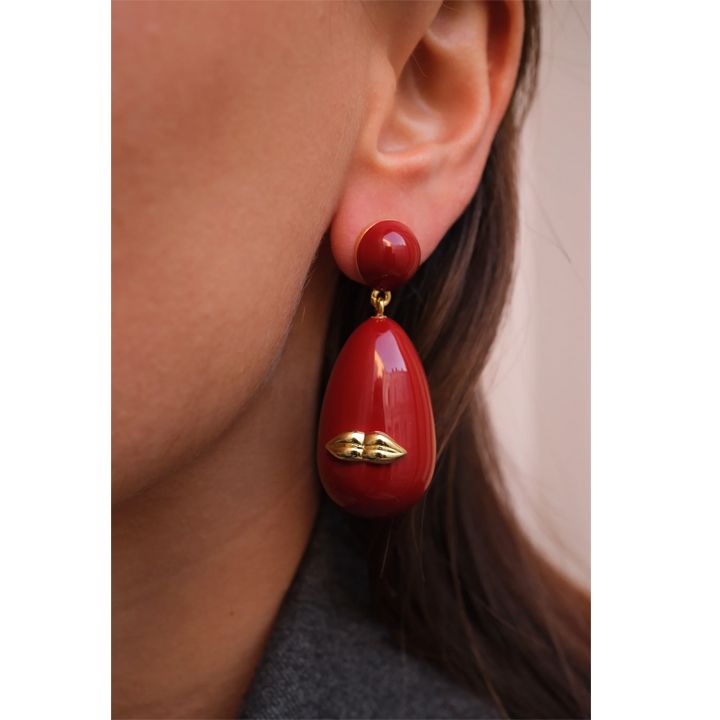 eshvi-midnight-kiss-drop-saqure-photo-2