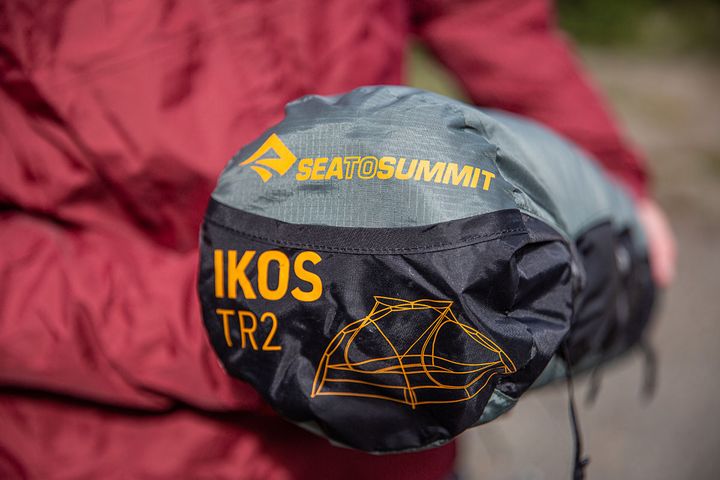 sea-to-summit-ikos-lightweight-tent-salashqro-karavi-2-adamianze-photo-3