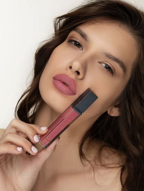 aden-liquid-lipstick-33-sugar-chic-tuchsatskhi-photo-4