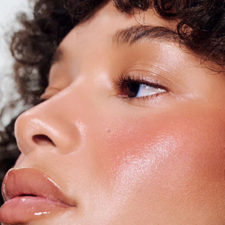 rhode-pocket-blush-tan-line-pinky-tan-blashi-photo-3