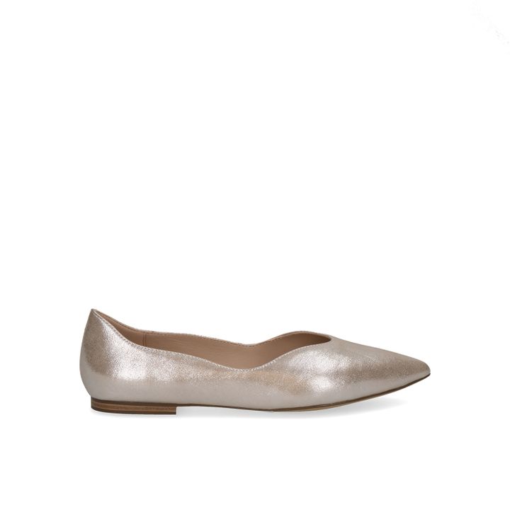 caprice---5785-klasikuri-fekhsatsmeli