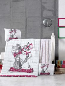 Product image of Victoria Ranforce Baby Bedding Set Kittens საბავშვო თეთრეულის ნაკრები
