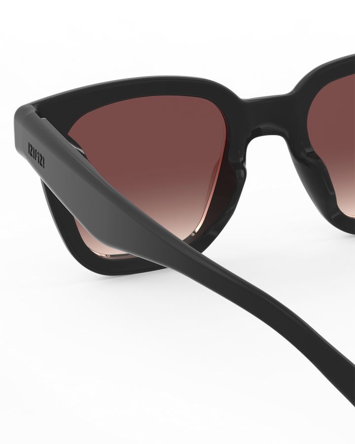 izipizi-sun-road-black-road-mzis-satvale-photo-4