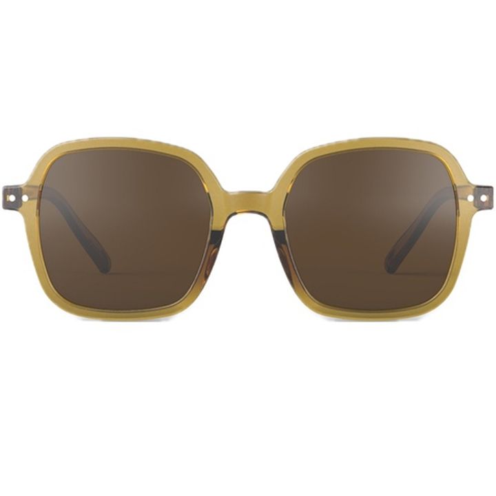 giggles-sun-office-golden-green-mzis-satvale