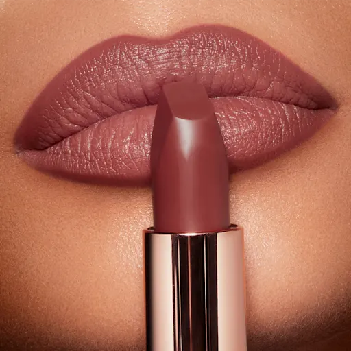 charlotte-tilbury-matte-revolution-lipstick-pillow-talk-medium-11gr-tuchsatskhi-photo-2
