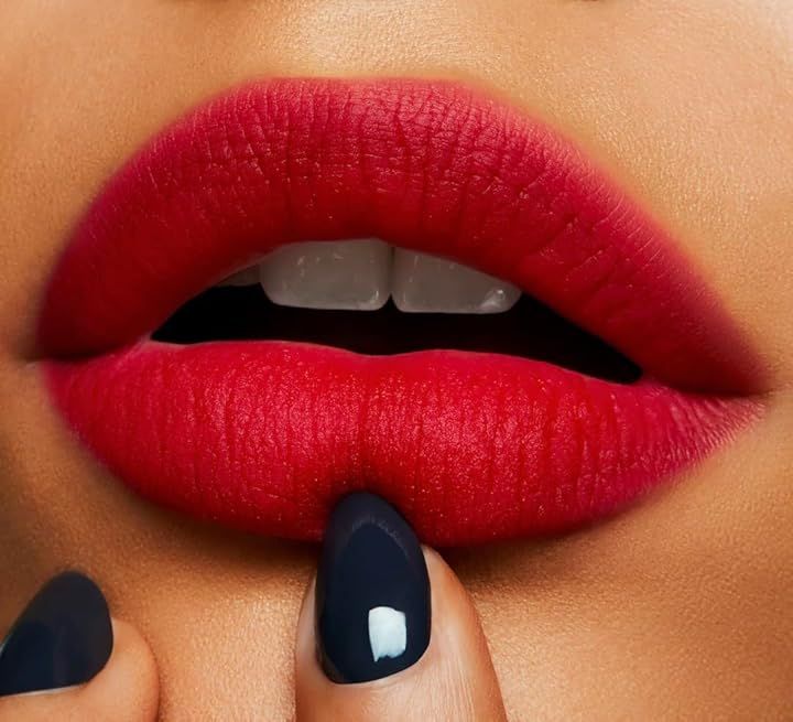 mac-cosmetics-powder-kiss-liquid-lipstick-981-haute-pants-tuchsatskhi-photo-3