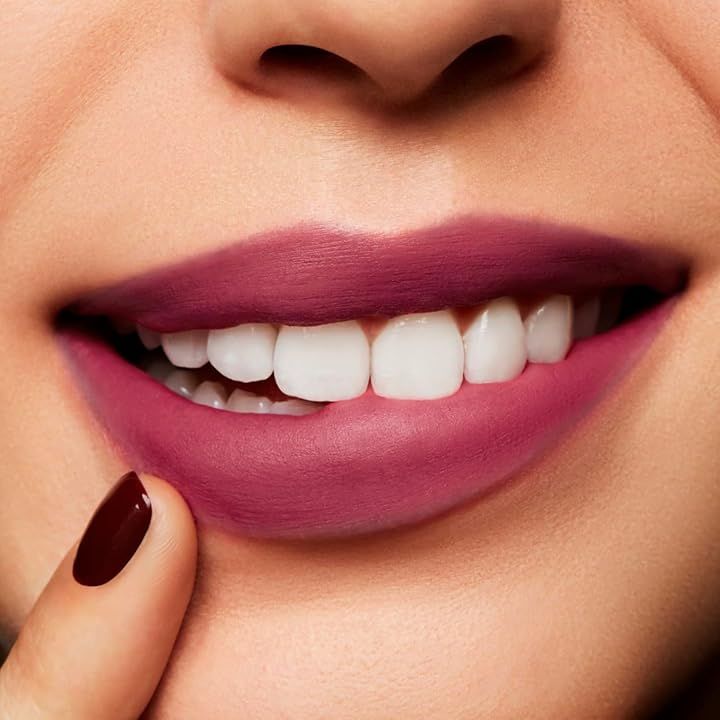 mac-cosmetics-powder-kiss-liquid-lip-colour-985-got-a-callback-tuchsatskhi-photo-3