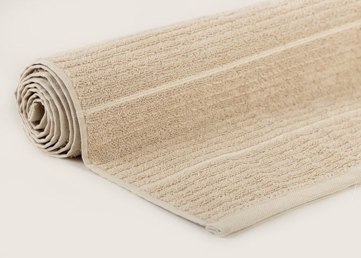 bettine-jacquard-bath-towel-biscuit-70x140-pirsakhotsi-photo-2