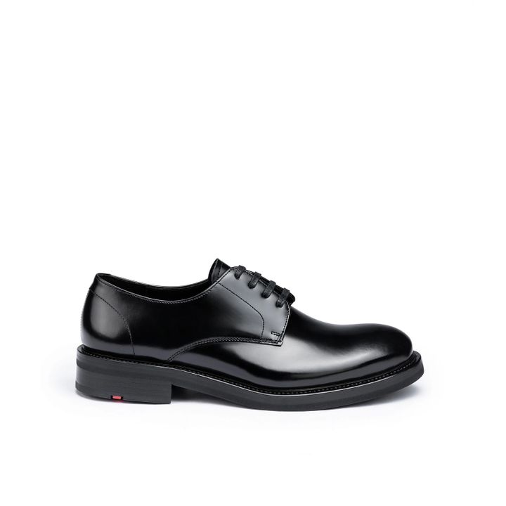 lloyd-8376-mamakatsis-klasikuri-fekhsatsmeli