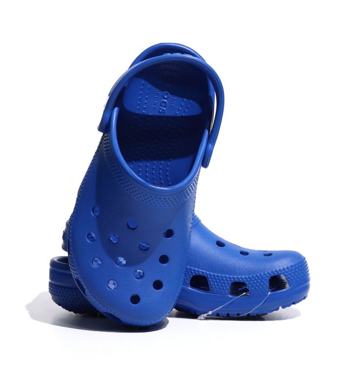 crocs-bavshvis-fekhsatsmeli-photo-4