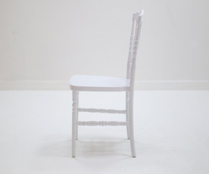 laboratory-my-home-202-apc-white-skami-photo-2