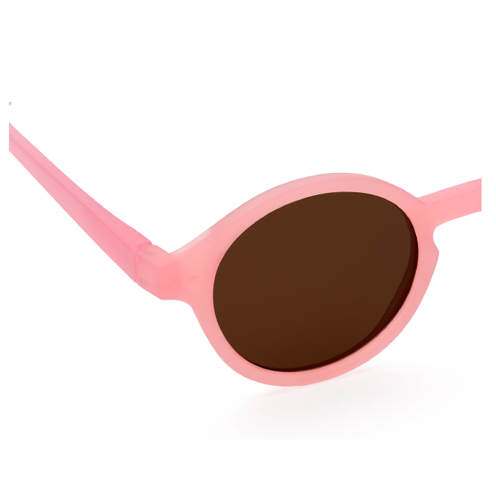 izipizi-sun-baby-hibiscus-rose-bavshvis-mzis-satvale-photo-2