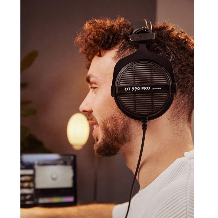 beyerdynamic-dt-990-pro-250-ohms-studio-headphones-studiuri-qursasmeni-photo-4