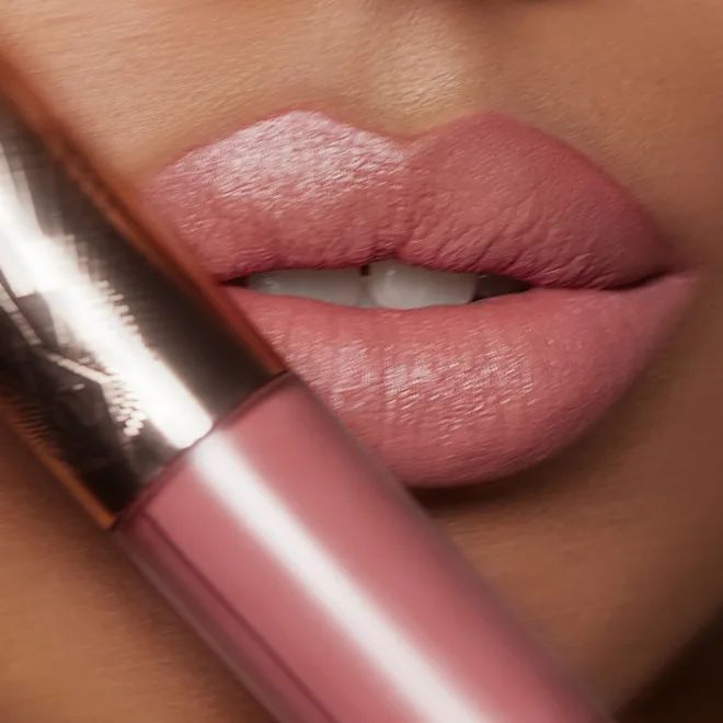 charlotte-tilbury-airbrush-flawless-lip-blur-tuchsatskhi-photo-4