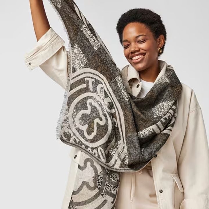 tous-scarf-195920265-qalis-sharfi-photo-4