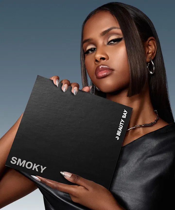 beauty-bay-smoky-42-colour-palette-tvalis-chrdilebis-paleti-photo-3