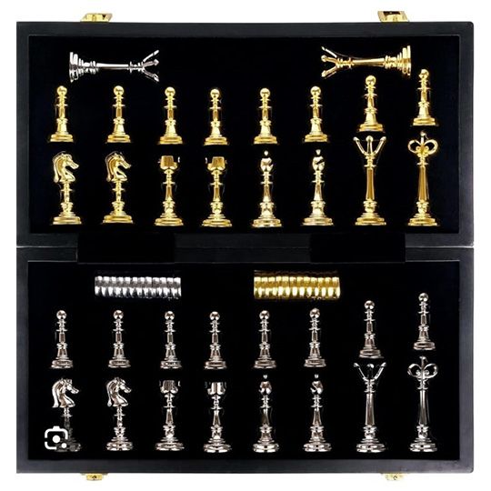 sasachuqre-chadraki-metalis-figurebit