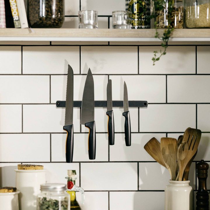 fiskars-knife-wall-magnet-32sm-magniti-photo-2