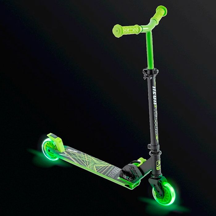 yvolution-neon-nt05g2-vector-2020---nt05-skuteri-photo-2
