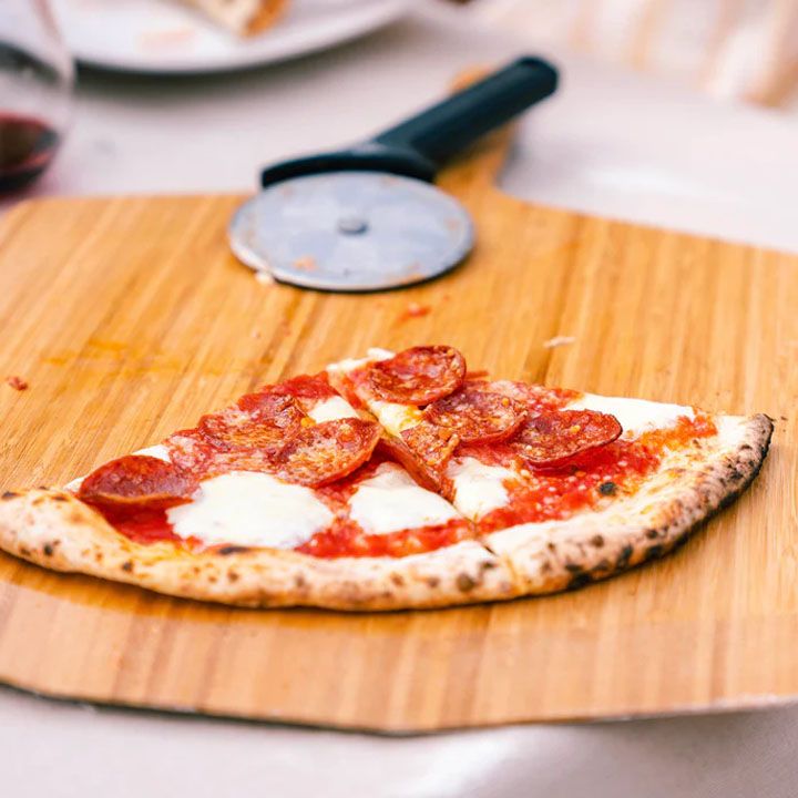 ooni-bamboo-pizza-peel-serving-board-40-sm-pitsis-dafa-photo-4