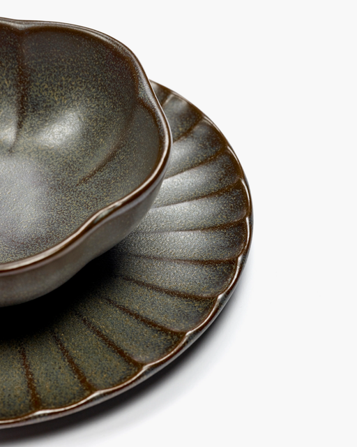 serax-inku-fiala-photo-2