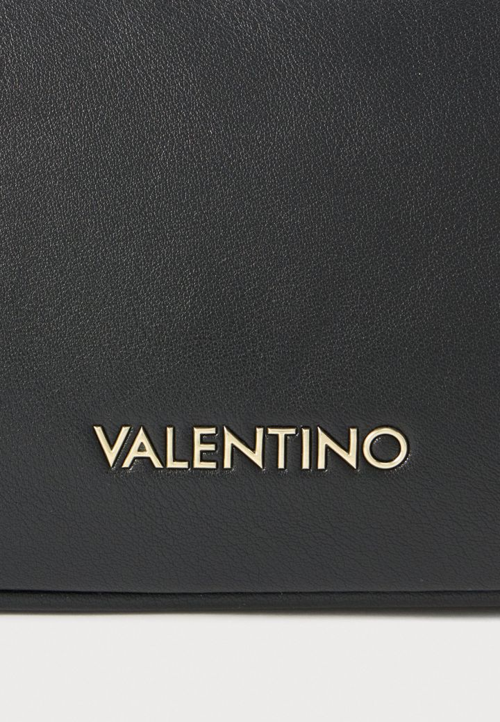 valentino-special-couture-khelchanta-photo-4