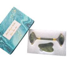 Product image of Jade Roller & Gua Sha Set სახის მასაჟორის კომპლექტი