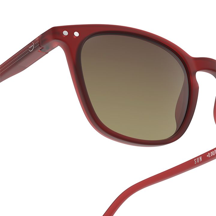 izipizi-e-sun-crimson-mzis-satvale-photo-3