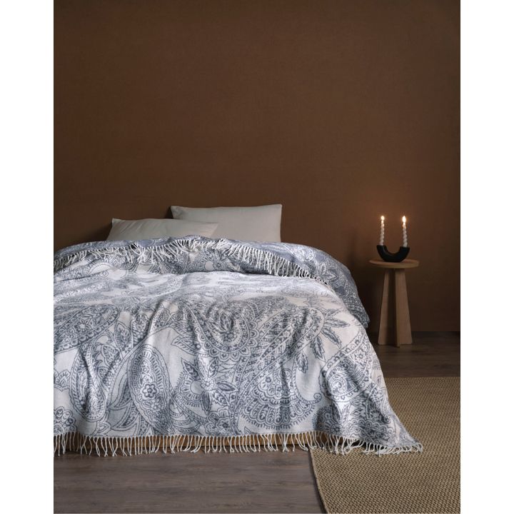 manamo-paisley-160x230sm-satsolis-gadasafarebeli-photo-3